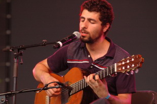 José González