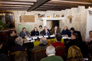 Acto na Casa do Trillo, en Muxía, onde a Asoporcel presentou candidatura á Slow Food