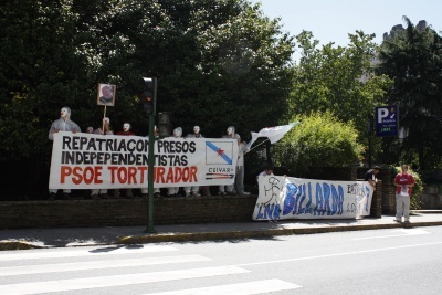 Pancarta de acompañou a manifestación